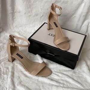 Nine West Pruce Sandal size 10.5 M